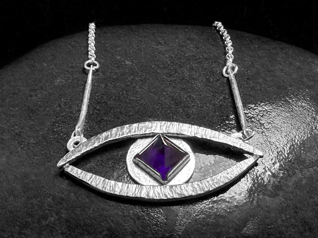 Divining Eye handcrafted silver pendant with amethyst